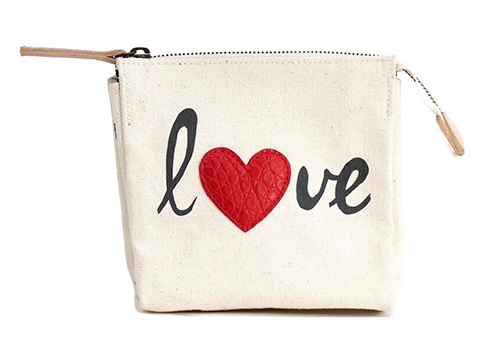TRAVEL BAG LOVE HEART